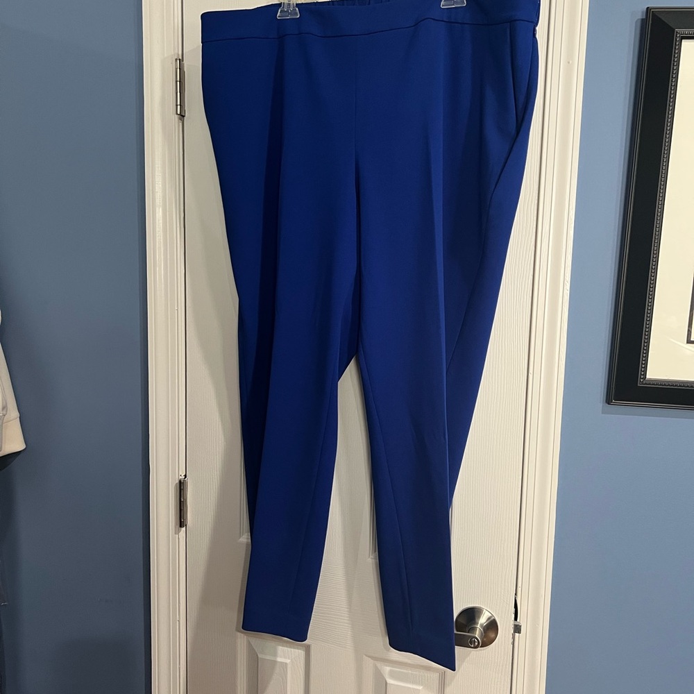 Calvin Klein Blue Straight Leg Pants for Versatile Elegance